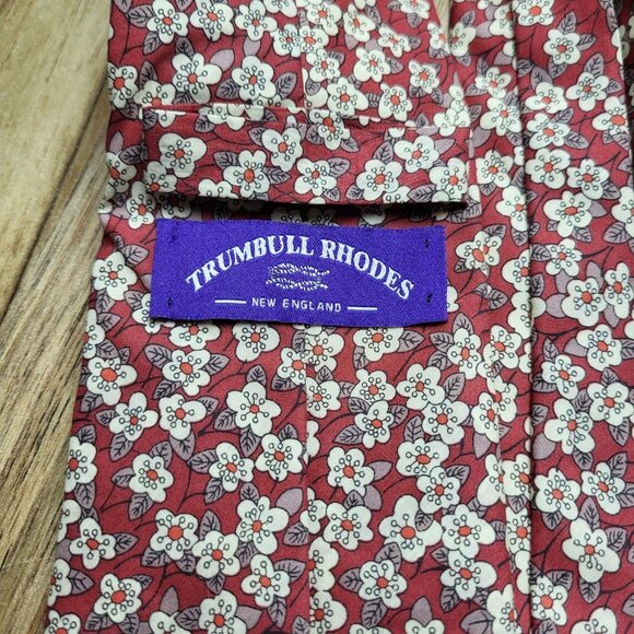 Trumbull Rhodes New England Silk Floral Tie - Picture 2 of 4